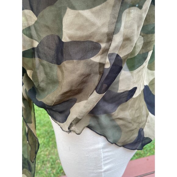 Camouflage Sleeveless Button Front Tie Top W/ Lace Accent Size 16 By Brooke - Picture 6 of 10